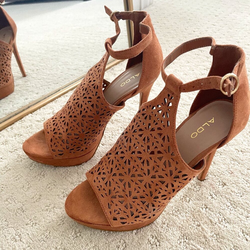 Aldo heels Dark Tan - Size 8.5